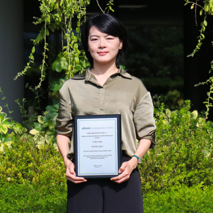 Assistant Professor Qiao Dandan earns the INFORMS ISS Gordon Davis Young Scholar Award