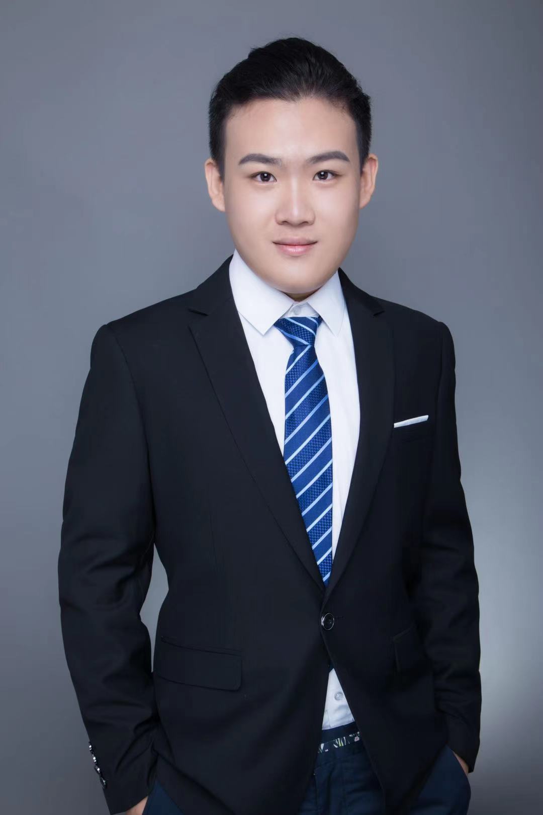 Yiqun Sun Photo